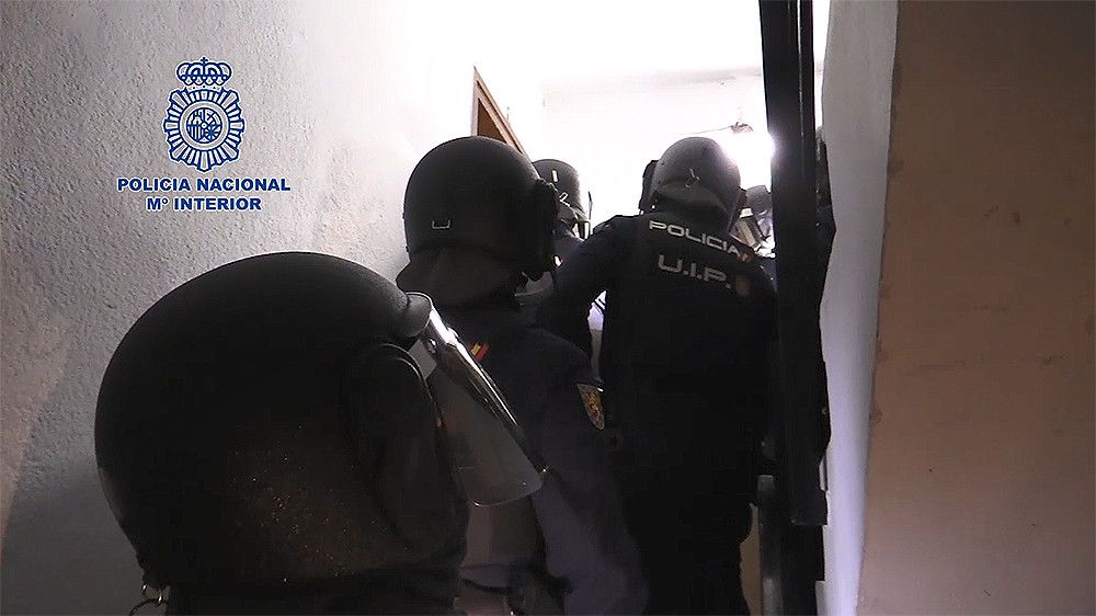La Policía Nacional desarticula un grupo criminal que explotaba sexualmente a mujeres en Catar, Países Bajos y Australia