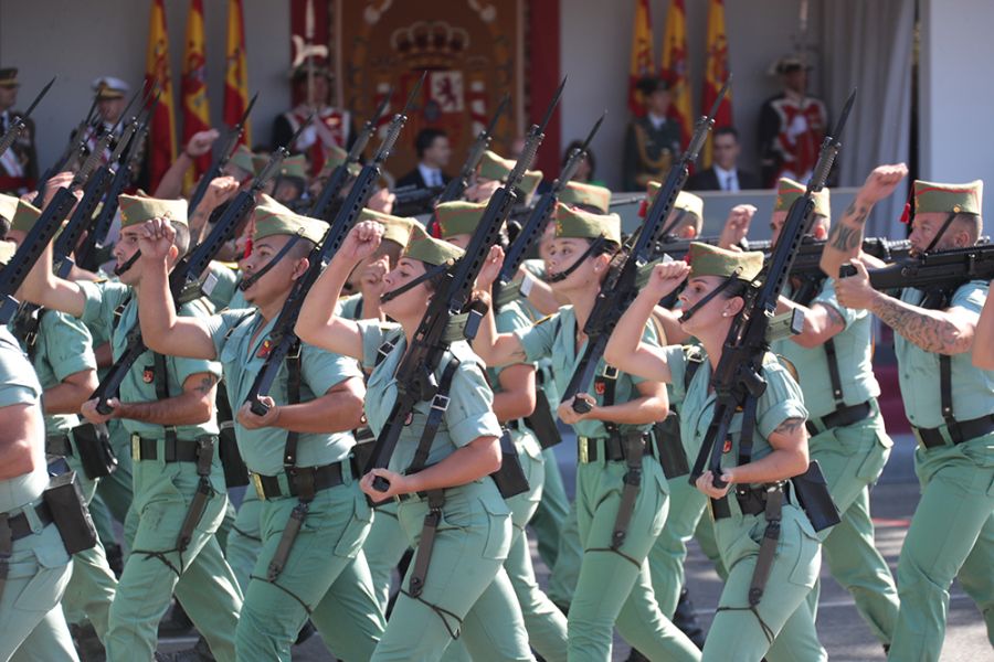 Los reyes, acompañados de la princesa de Asturias, presiden los actos por el Día de la Fiesta Nacional