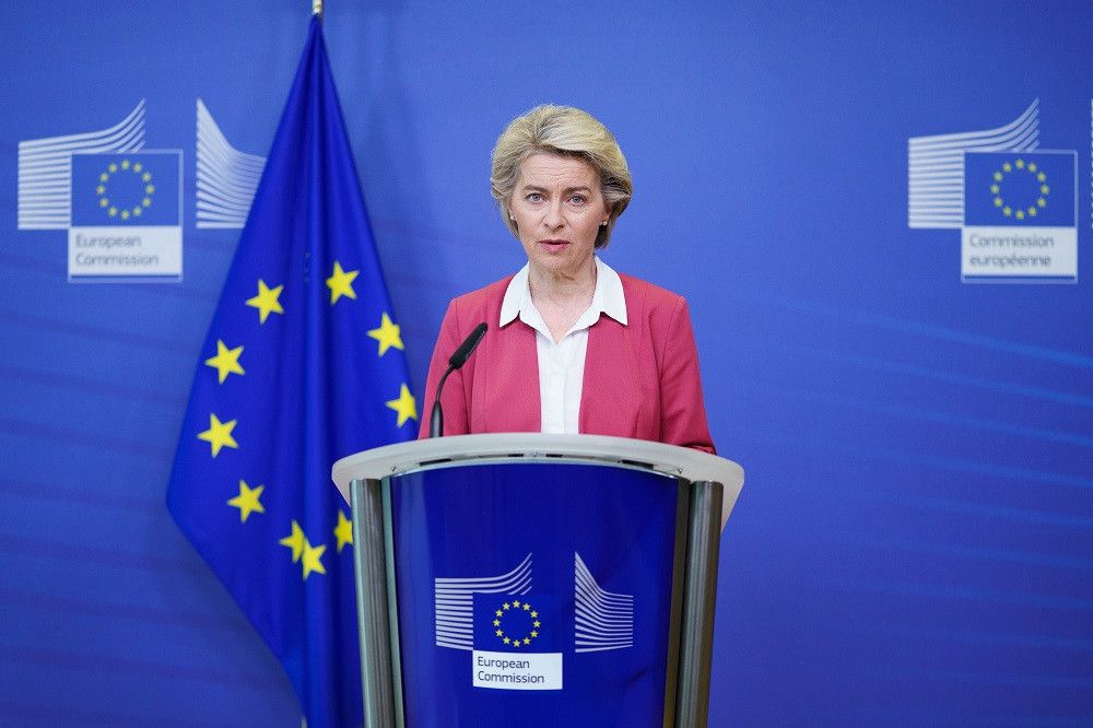 Bruselas envía a España los primeros 9.000 millones de euros de los fondos de recuperación