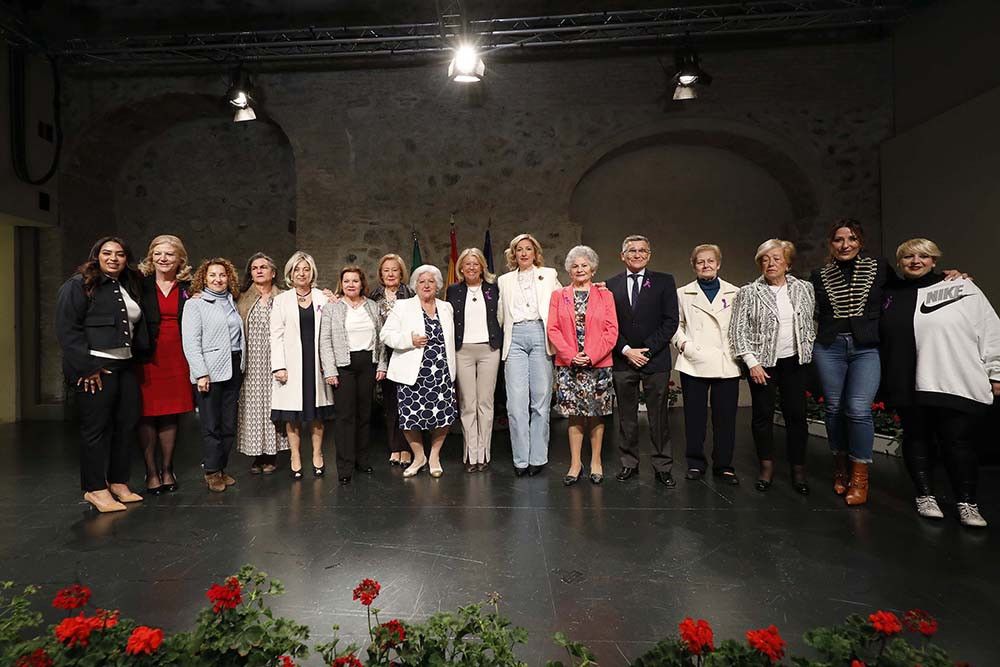 Homenaje institucional a 13 mujeres de San Pedro Alcántara en el Centro Cultural Trapiche de Guadaiza