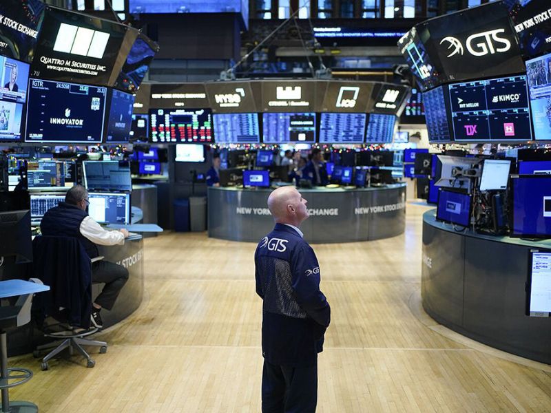 Wall Street apunta a la baja después de que Fitch haya rebajado la calificación crediticia del gobierno de EEUU