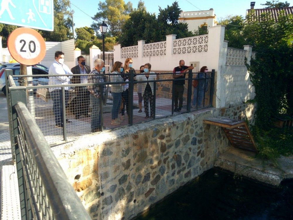 El PSOE denuncia de nuevo el abandono en el pantanillo de El Salto del Agua en San Pedro e insta al PP a aportar soluciones