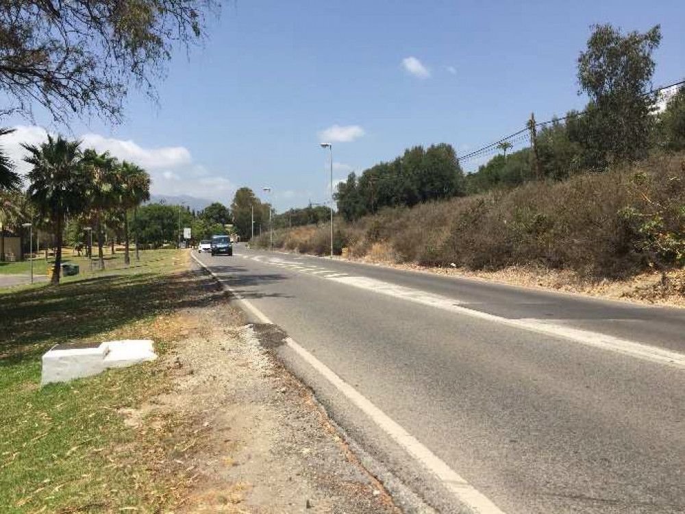 La Junta adjudica por 4,2 millones las obras de mejora de la carretera de Marbella a Istán