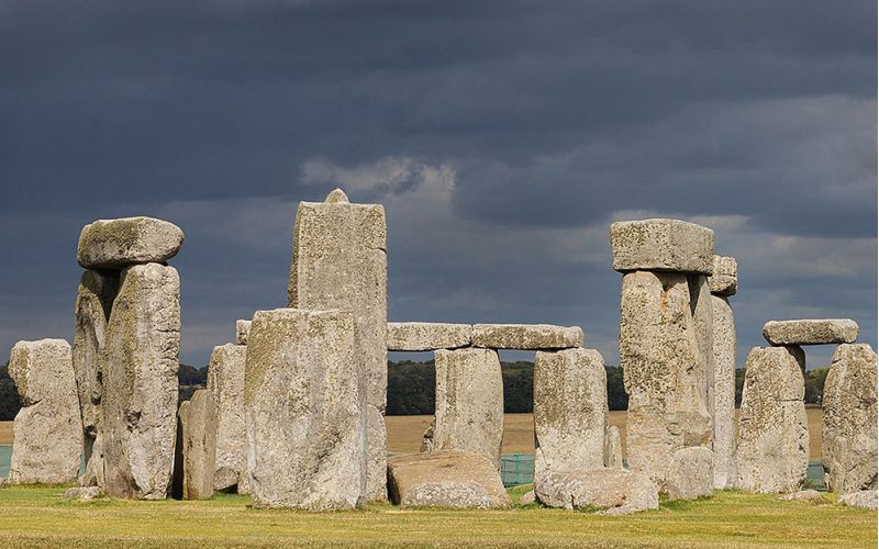 Astronomía y prehistoria dialogan en un nuevo libro ¿Qué sabemos de?