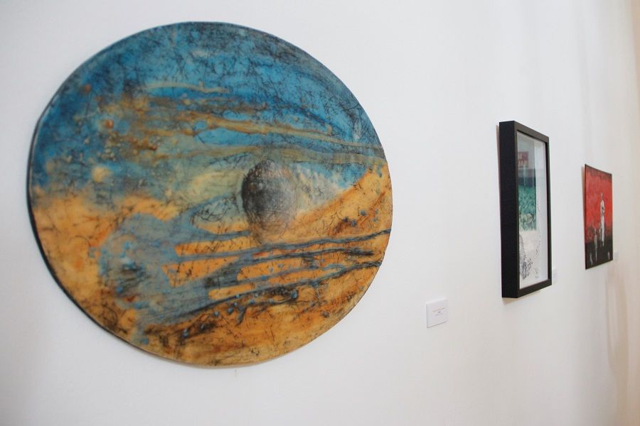 La Diputación de Málaga reúne en una exposición la obra creada por casi medio centenar de artistas malagueños durante el periodo de confinamiento
