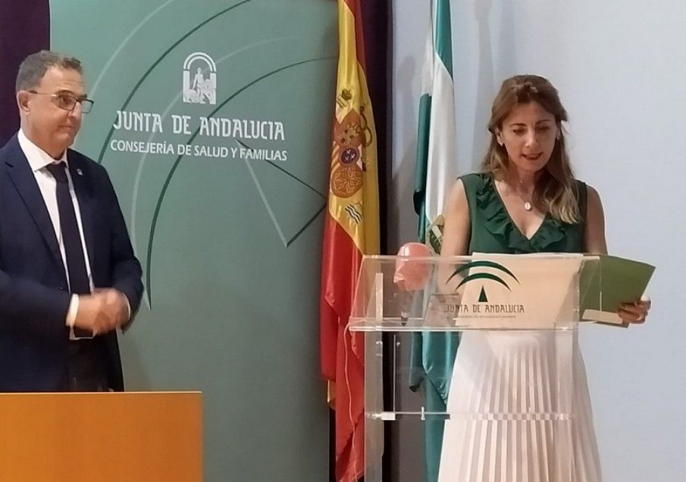 Málaga pone al día la expedición de carnés de familias numerosas