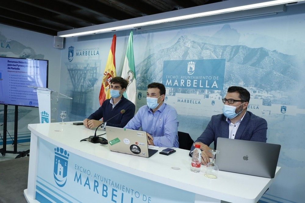 El Ayuntamiento pondrá a disposición de pymes y autónomos una serie de recursos para potenciar sus competencias digitales y el teletrabajo