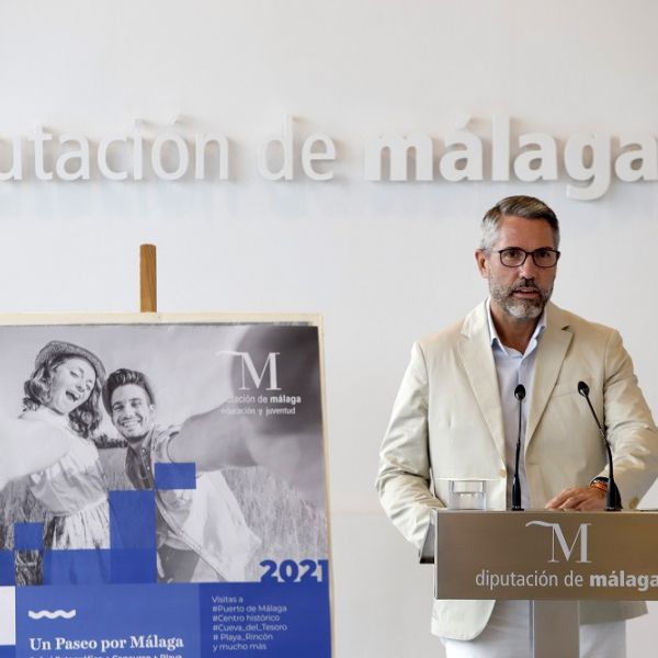 La Diputación organiza paseos fotográficos por Málaga como alternativa de ocio seguro para los jóvenes de la provincia