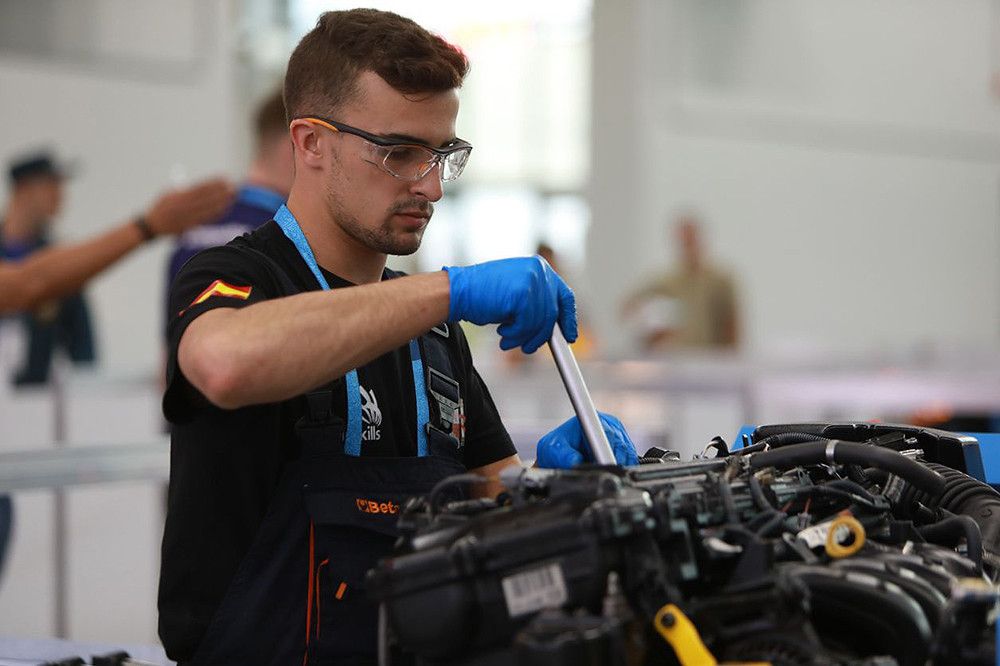 La Consejería de Empleo facilitará prácticas profesionales no laborales en empresas a 8.640 desempleados