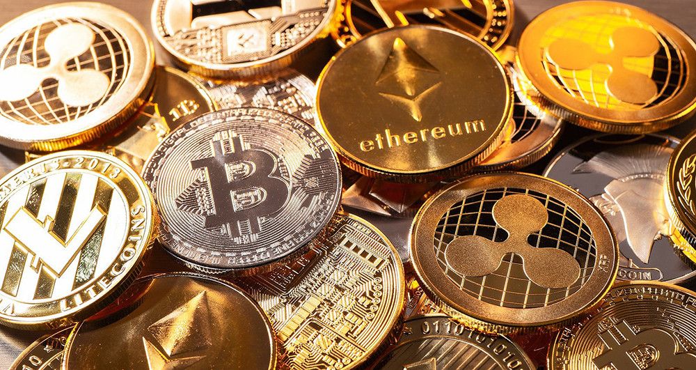 Desmantelada una red de plataformas de falsas inversiones en criptomonedas con las que se estafó a más de 150 personas