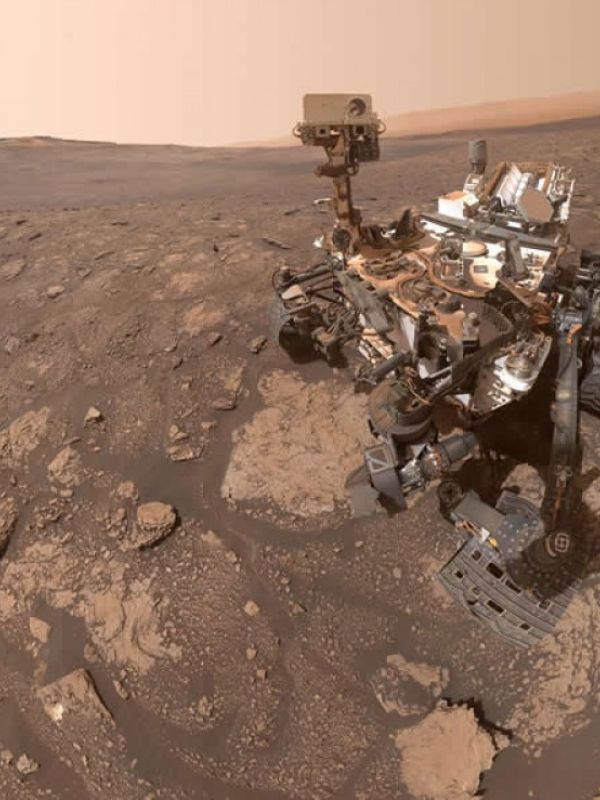 El rover "Curiosity" se hace un nuevo "selfie" sobre la superficie de Marte