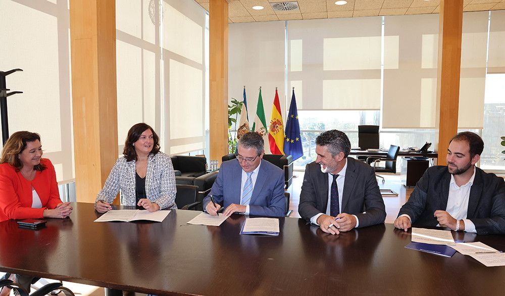 La Diputación activa tres proyectos para fomentar el empleo en autónomos, jóvenes y mujeres empresarias