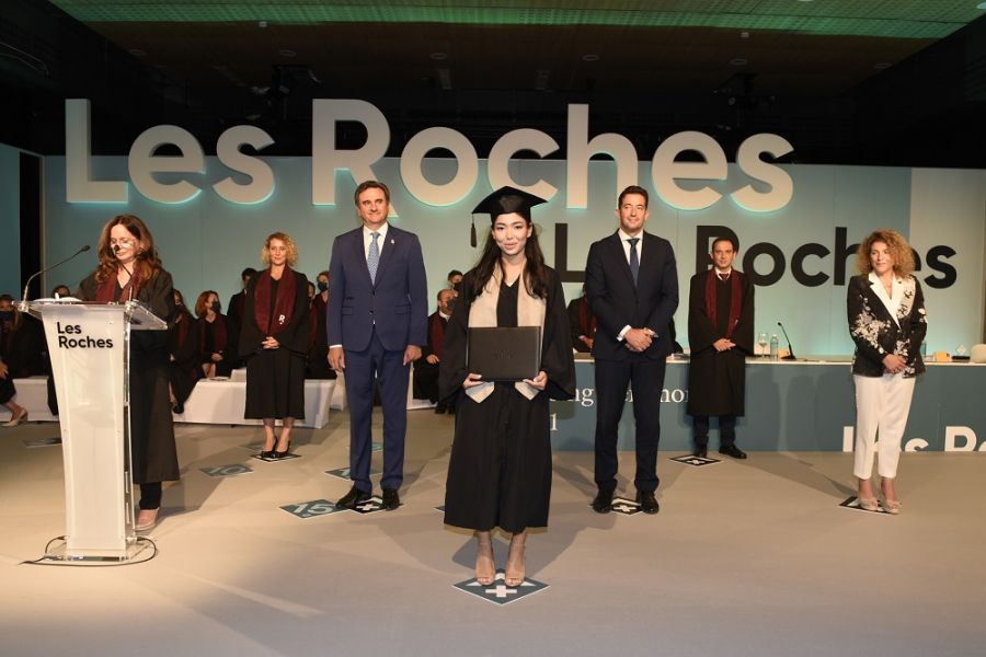 Les Roches Marbella celebra su primera graduación presencial tras la pandemia