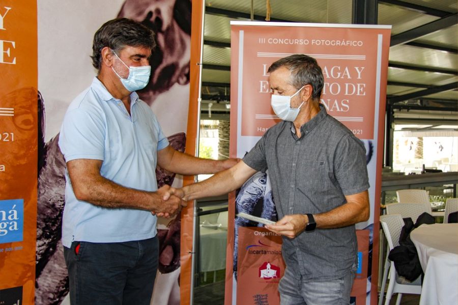 Jorge Rey Díaz gana la tercera edición del concurso fotográfico ‘La moraga y el espeto de sardinas’