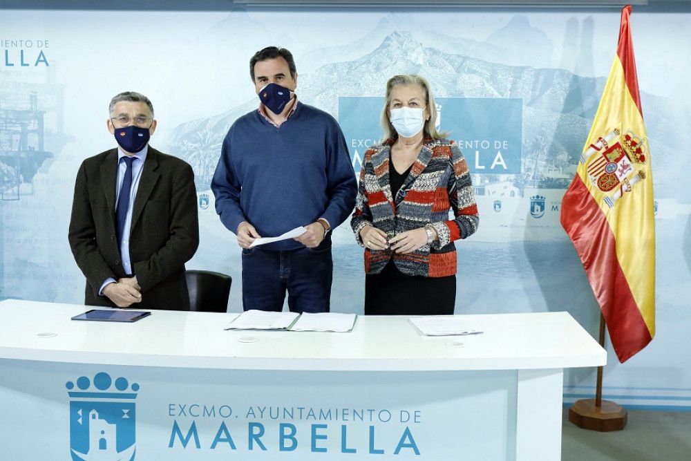 La Junta de Gobierno Local aprueba una licencia de obras para 24 locales comerciales en el polígono industrial de San Pedro Alcántara y para un proyecto de 98 viviendas en Nueva Andalucía