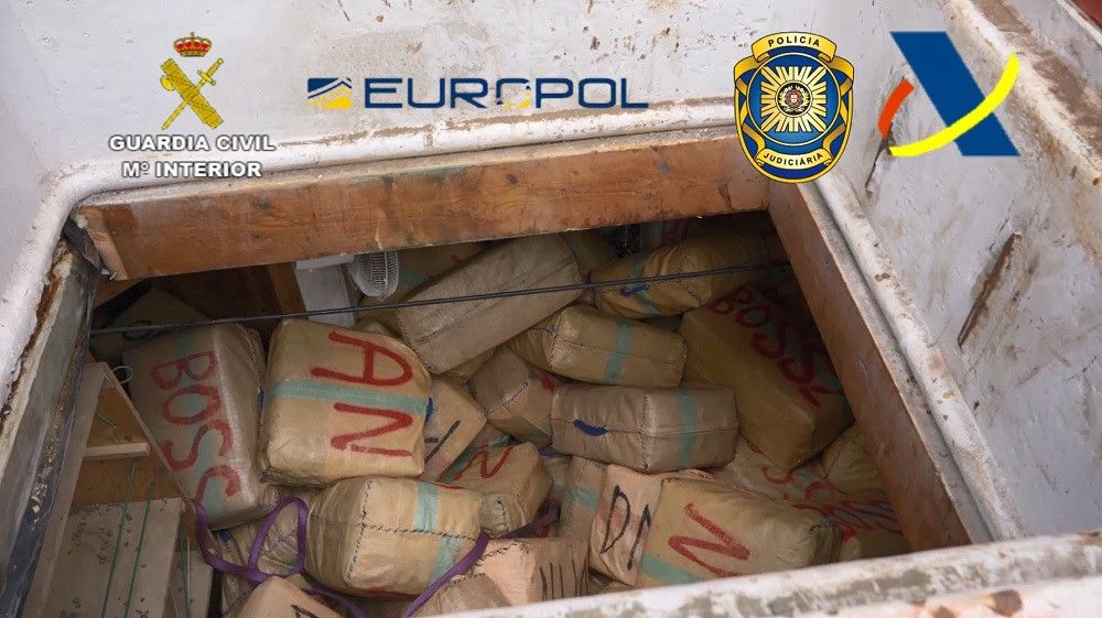 Desmantelada la organización que intentó introducir 15 toneladas de hachís en España