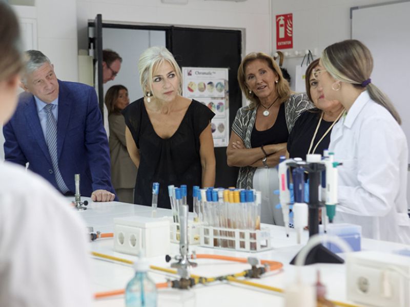 La Junta de Andalucía inyecta este curso 42,3 millones en equipamiento para la Formación Profesional
