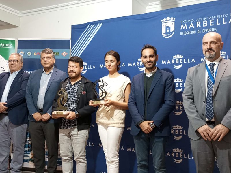 Eduardo Iturrizaga y Sara Khadem se coronan en Marbella como campeones de España de ajedrez