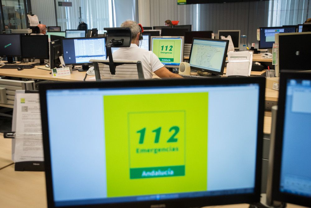 Emergencias 112 Andalucía gestiona casi 3.000 incidencias durante la Nochebuena y la madrugada de Navidad