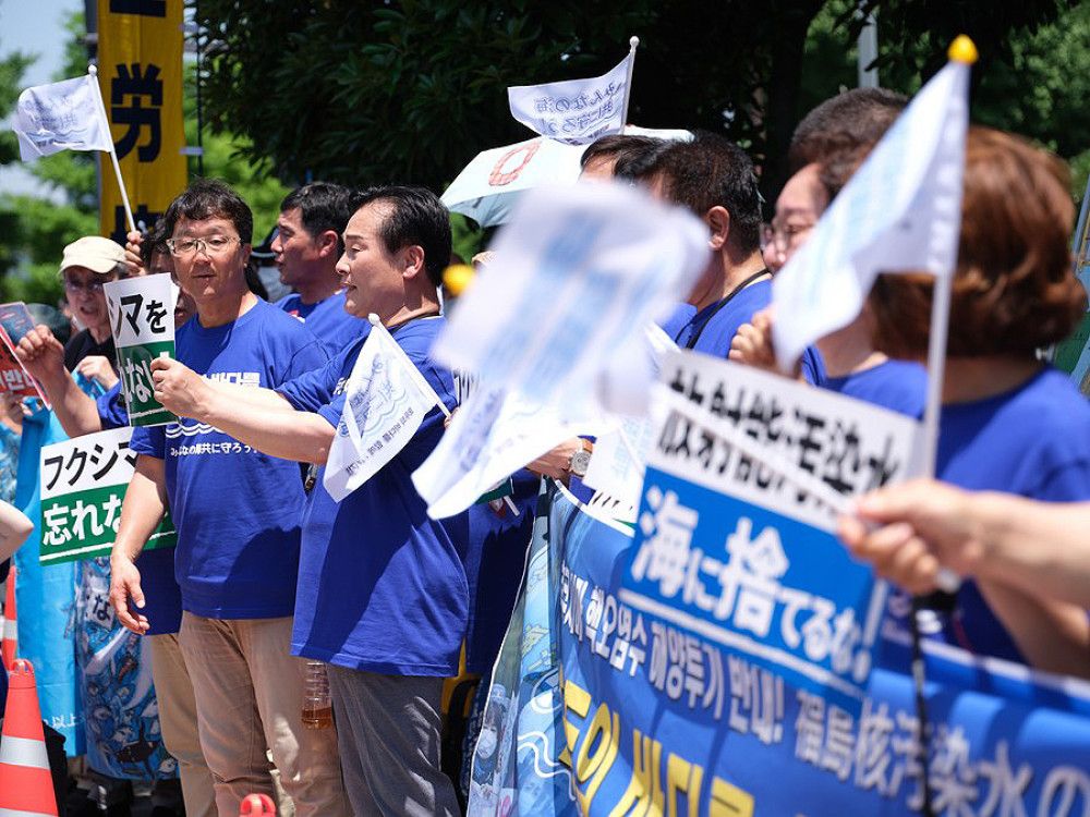 Japón quiere reunirse con China para suavizar diferencias por el vertido de agua radiactiva de Fukushima al mar