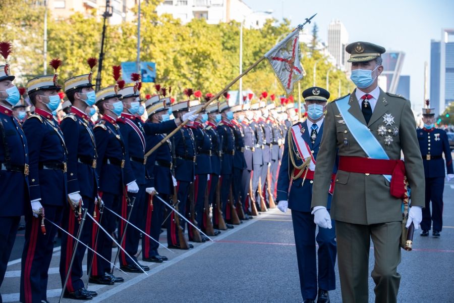 Los reyes presiden el desfile por el Día de la Fiesta Nacional