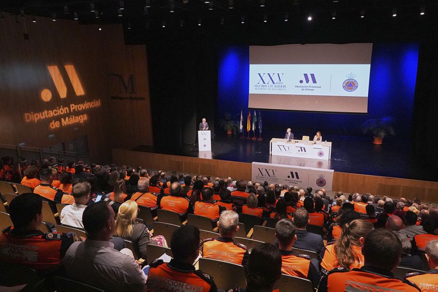 La Diputación reconoce a agrupaciones de Protección Civil, instituciones y personas por su labor de prevención y atención en emergencias