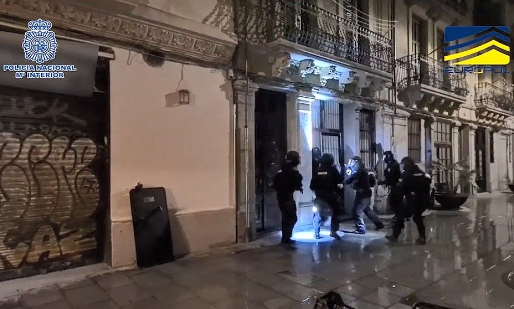 La Policía Nacional detiene en Barcelona a un retornado de DAESH que había llegado en una patera a Almería