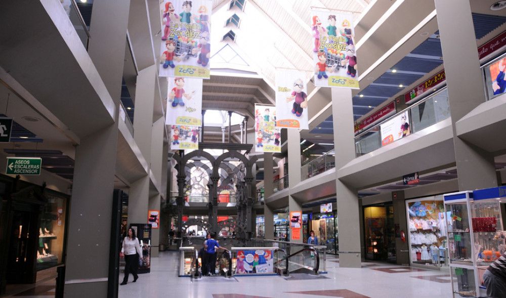Las ventas en grandes superficies comerciales andaluzas aumentan en mayo un 67,5%