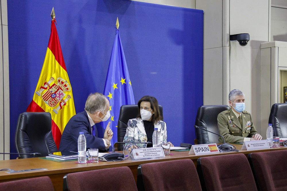 Reunión de titulares de Defensa de países europeos para debatir la difícil situación política de Mali