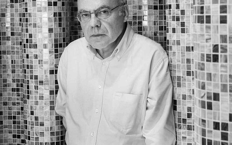 Justo Navarro se incorpora como nuevo director al Centro Andaluz de las Letras