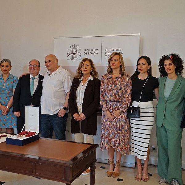 Carlos Saura recibe la Gran Cruz de la Orden de Alfonso X el Sabio a título póstumo