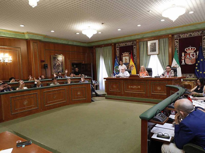 El Pleno aprueba la propuesta para la concesión de medallas a efectivos de la Policía Local