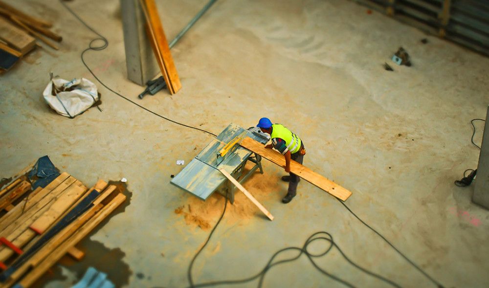 Revisada la base de costes de la construcción de la Junta ante el alza del precio de los materiales