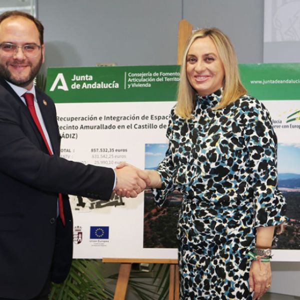 El Gobierno andaluz y el Ayuntamiento de Castellar acuerdan regenerar la zona del castillo en 2023