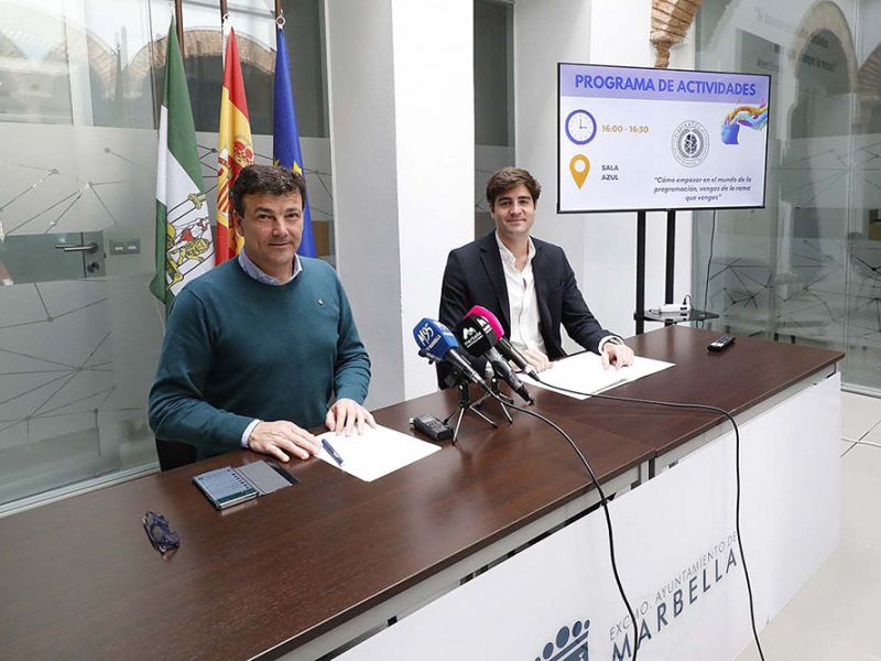 La V Feria de Empleo tendrá lugar mañana miércoles en el Palacio de Congresos y se complementará por primera vez con otra específica de formación que se celebrará el viernes 17