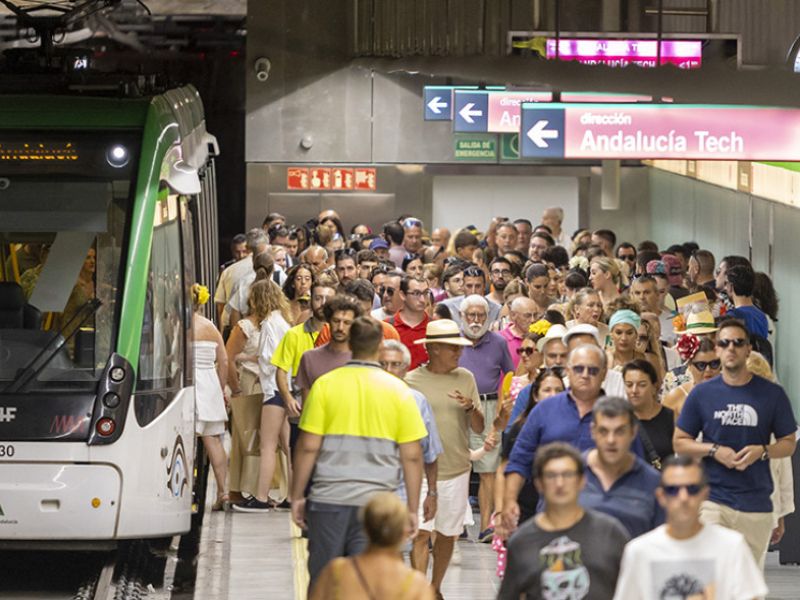 Metro de Málaga triplica su demanda con más de 330.000 viajeros transportados durante la Feria