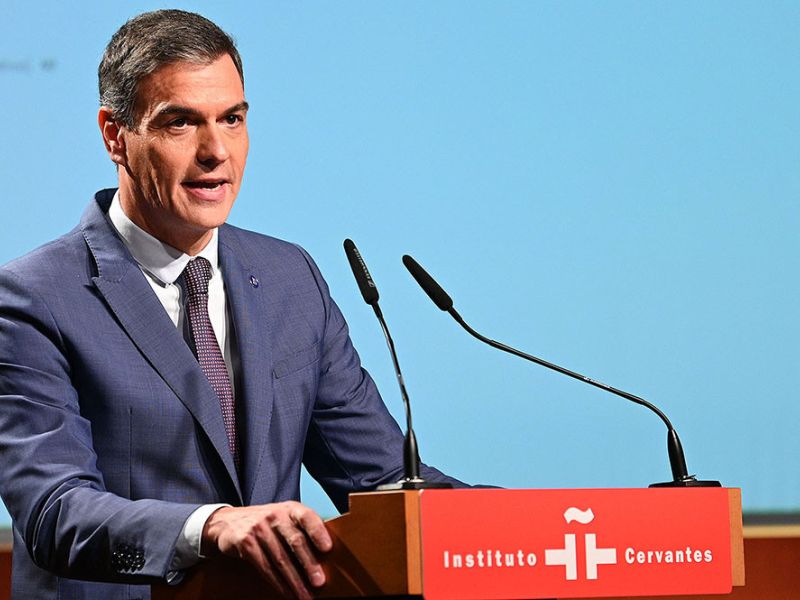 Pedro Sánchez considera que el uso de las lenguas cooficiales se enmarca en la "normalidad democrática"
