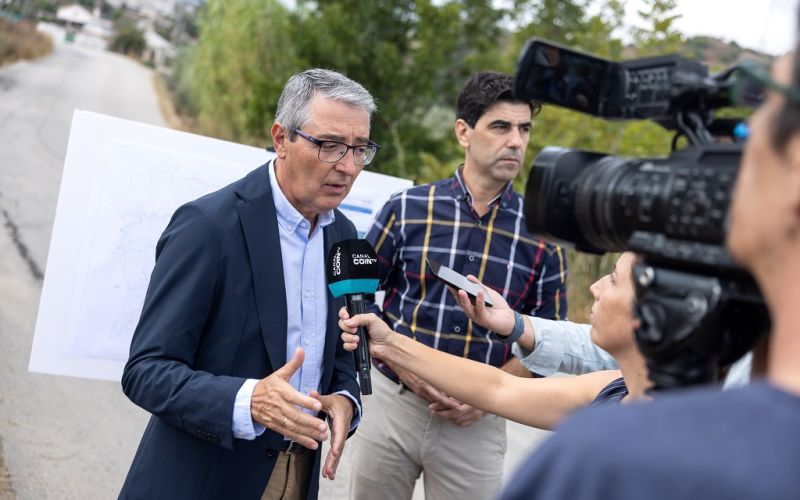 La Diputación destina 1,3 millones de euros a la obra de mejora del camino de la Charca en Coín para reforzar la seguridad vial y las conexiones del municipio