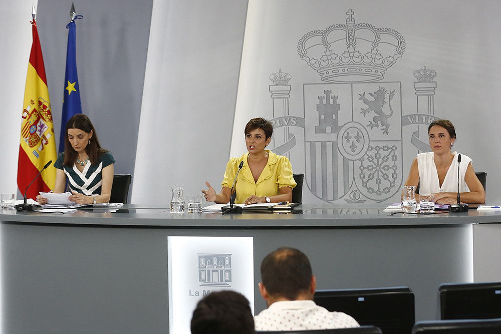 El Consejo de Ministros aprueba la ley que permite abortar a las adolescentes a partir de 16 años sin necesidad del consentimiento de los tutores