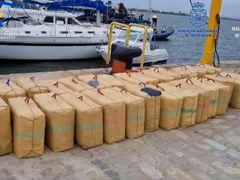 Intervenidos en Huelva 3.750 kilos de hachís en dos operaciones contra el narcotráfico en ocho días