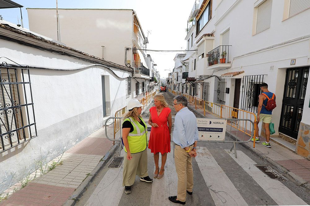 El Ayuntamiento inicia la tercera fase de las obras de remodelación y saneamiento en la zona de Los Catalanes de San Pedro Alcántara