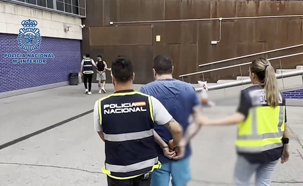 La Policía Nacional detiene a 13 Boixos Nois relacionados con el ataque violento a un bar en Pamplona