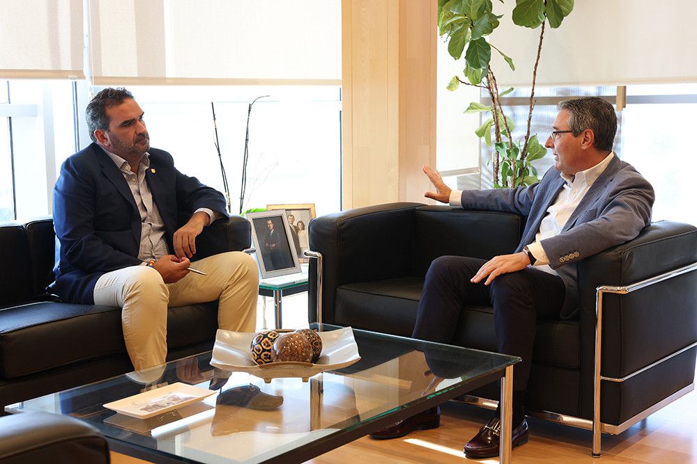 La sequía y el turismo centran la primera reunión de trabajo de la Diputación y la Mancomunidad de la Costa del Sol Occidental