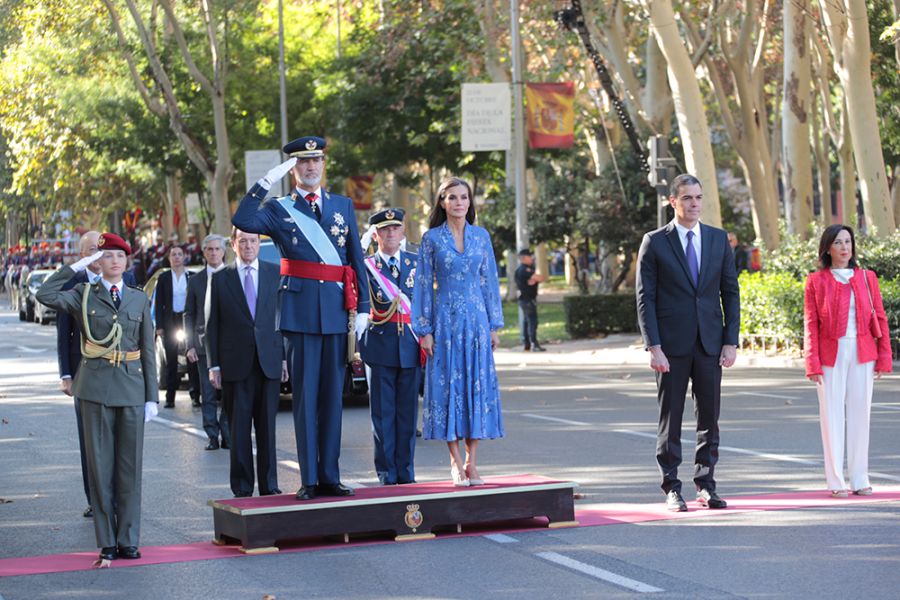 Los reyes, acompañados de la princesa de Asturias, presiden los actos por el Día de la Fiesta Nacional