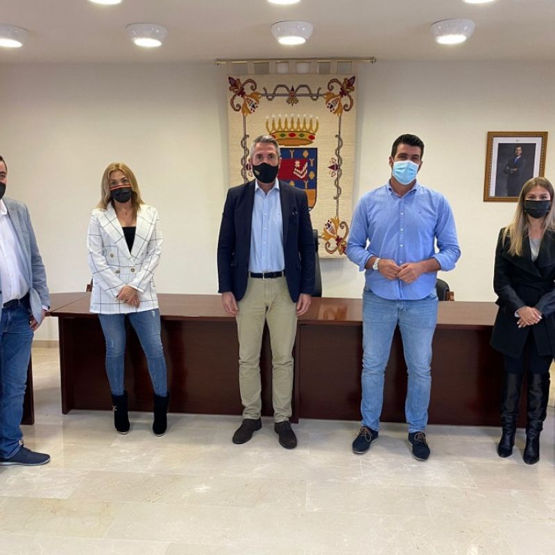 La Diputación Provincial invita a los hosteleros de Guaro a adherirse a Sabor a Málaga’