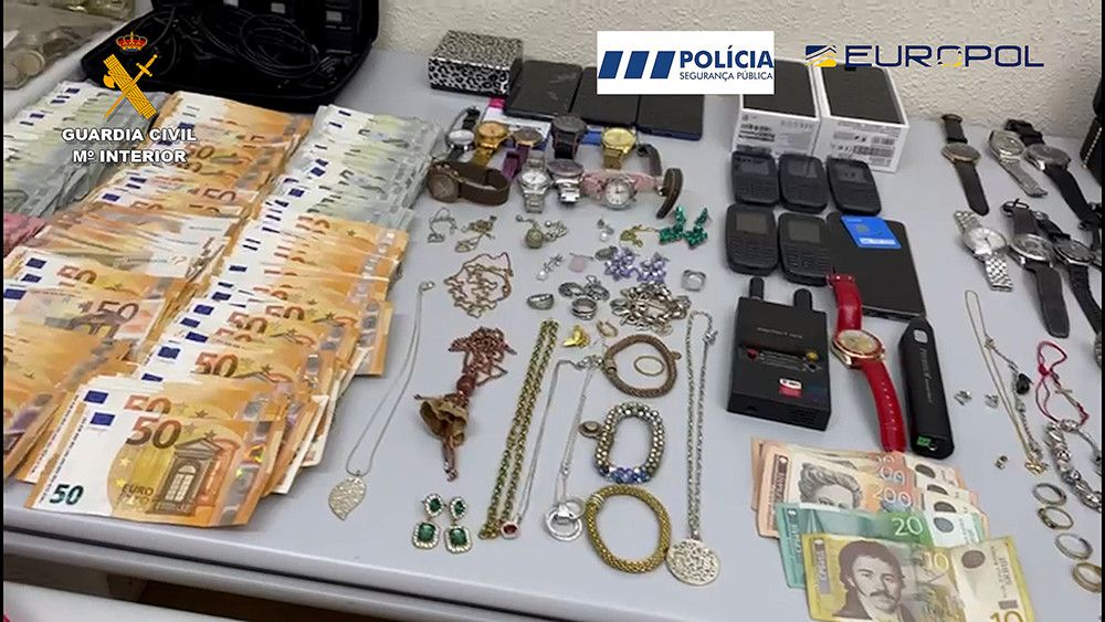 La Guardia Civil detiene a siete personas que asaltaban viviendas y consiguieron hacerse con un botín valorado en 800.000 euros