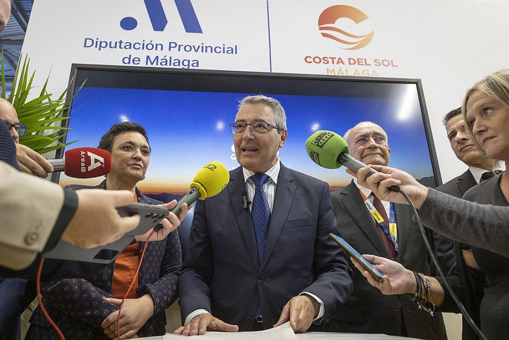 La mejora de la conectividad desde Reino Unido a la Costa del Sol en los próximos tres meses, con un aumento de un 14,4% de plazas aéreas, clave en la primera jornada de la WTM