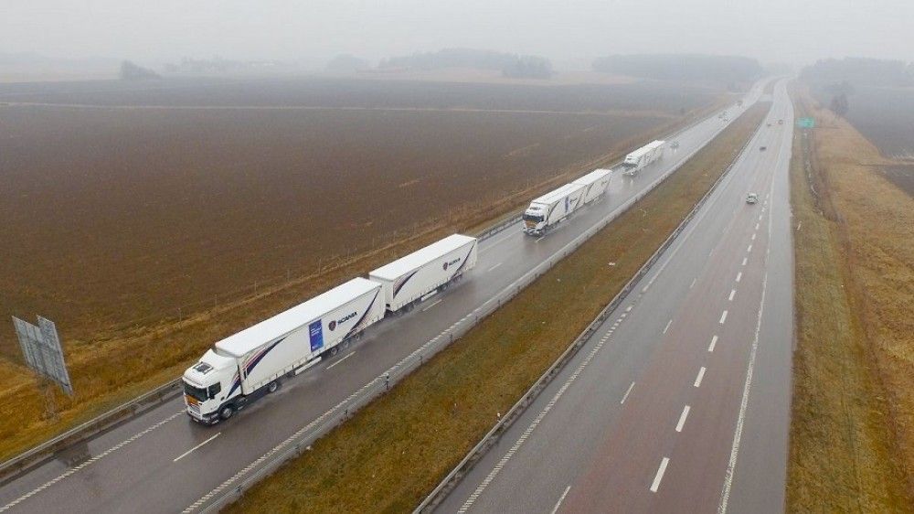 Entra en vigor el paquete de medidas de apoyo al transporte por carretera de viajeros y mercancías aprobado por el Gobierno