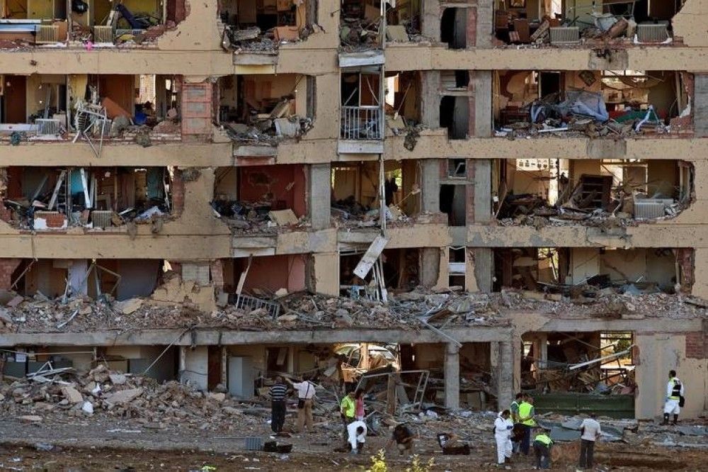 El Gobierno sigue pagando el apoyo de Bildu con el acercamiento de otros cinco terroristas de ETA al País Vasco