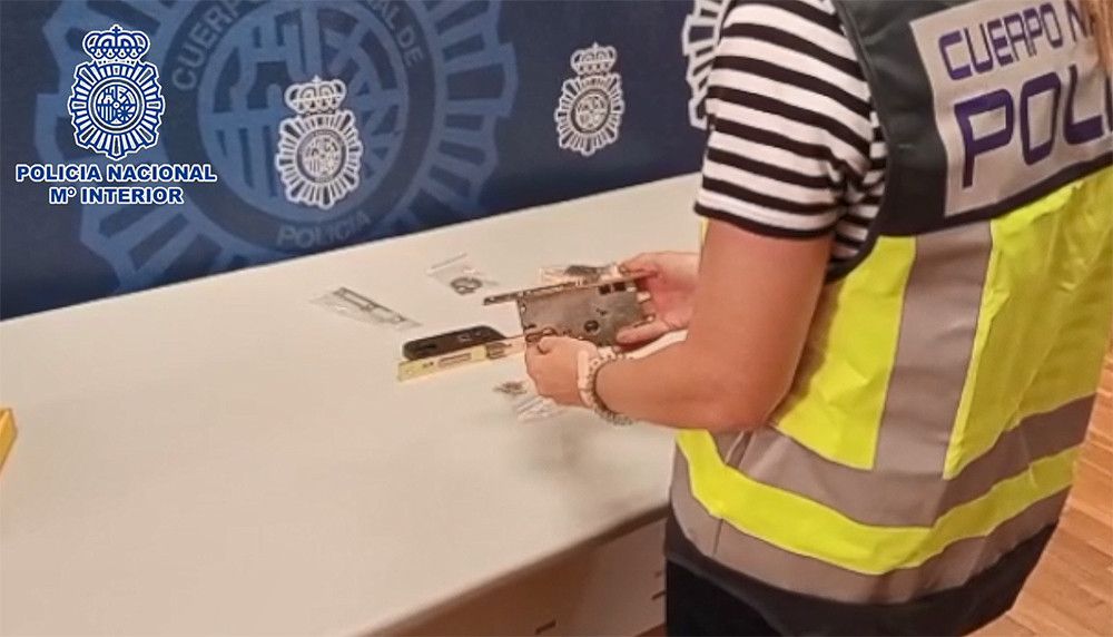 La Policía Nacional detiene a un individuo que alquilaba ilegalmente viviendas que habían sido desahuciadas previamente